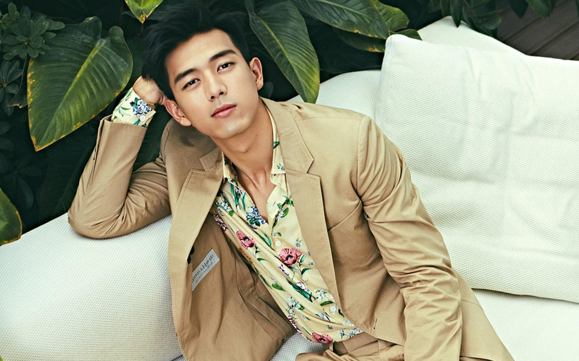 九游官网下载电脑版-“费尔南多·比亚尔巴：橄榄球战术革新的先锋，阿根廷美洲狮队的未来巨星”